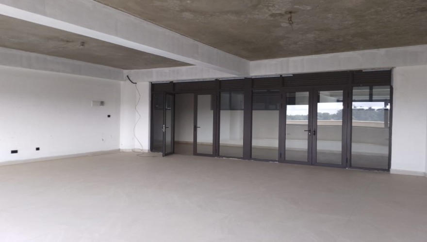 Business & Office Spaces to Let in R...