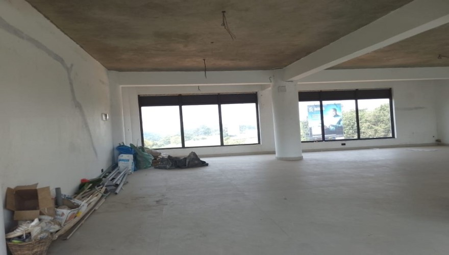 Business & Office Spaces to Let in R...