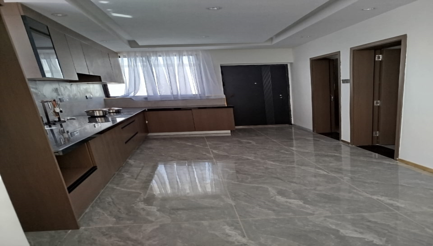 Modern 5 Bedroom Villas in the  Leaf...