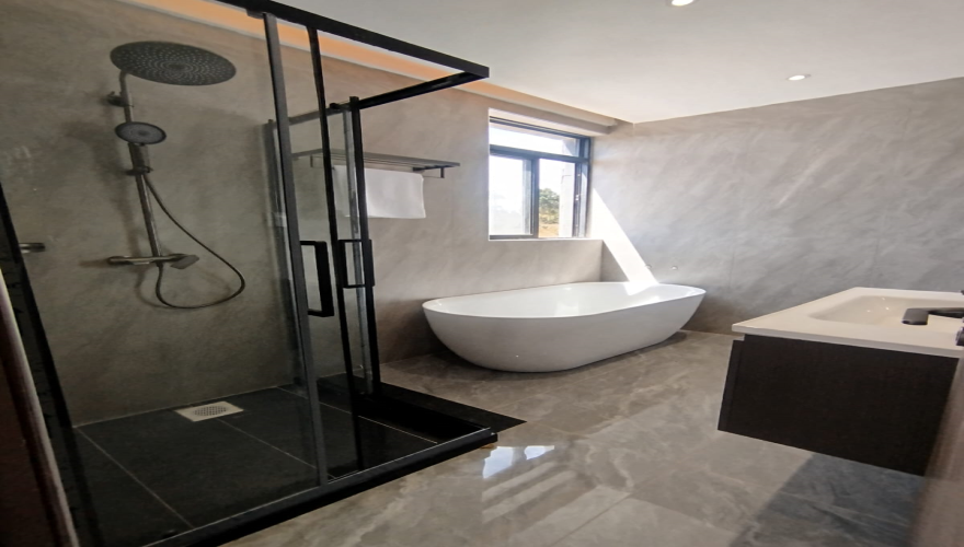 Modern 5 Bedroom Villas in the  Leaf...